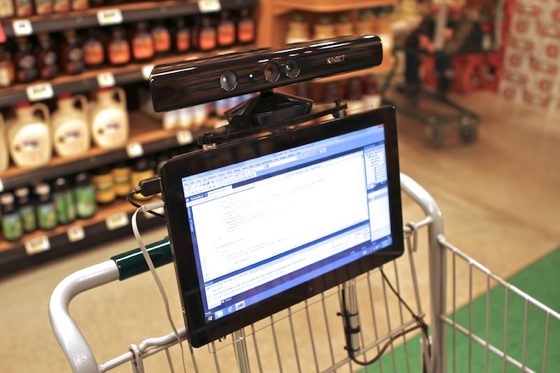 Роботизированная тележка для супермаркета