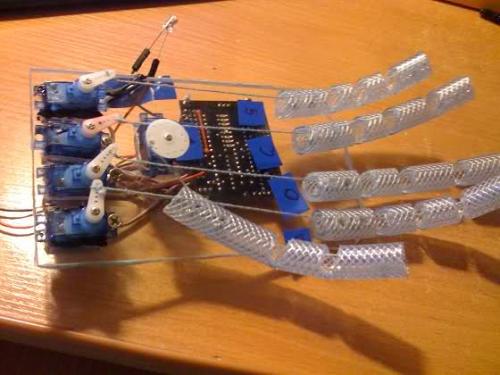 Arduino и робо-рука